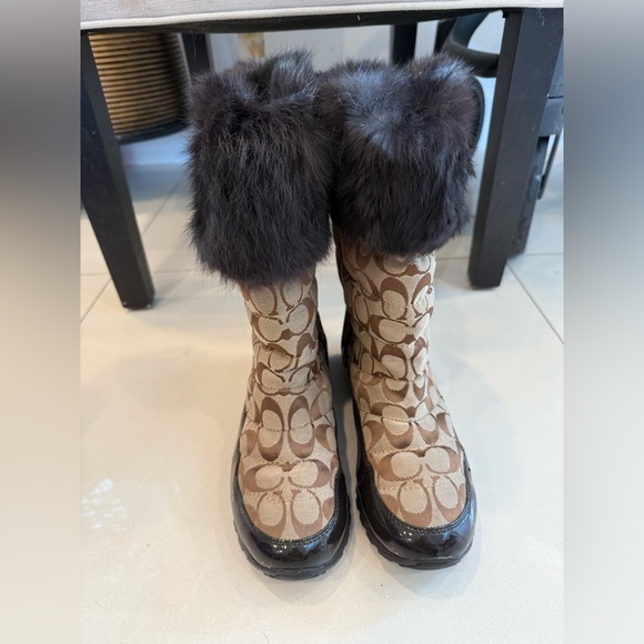 Coach Joyous Fur Trim Logo Snow Boots - Picture 3 of 7